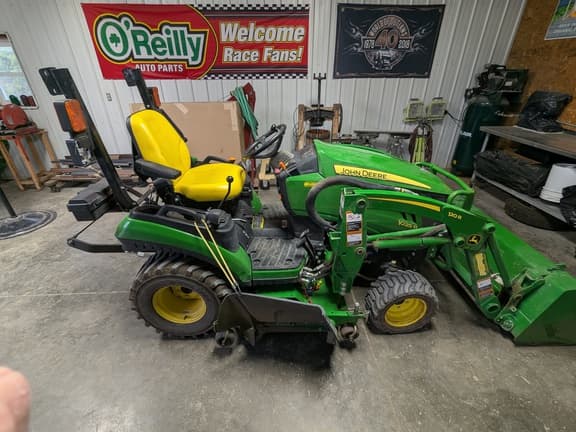 Image of John Deere 1025R equipment image 4