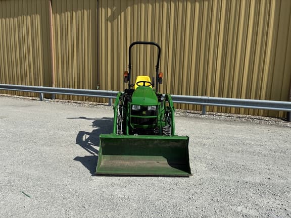 Image of John Deere 1025R equipment image 1