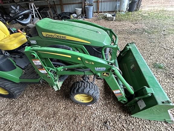 Image of John Deere 1025R equipment image 1