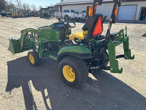 Image of John Deere 1025R equipment image 3