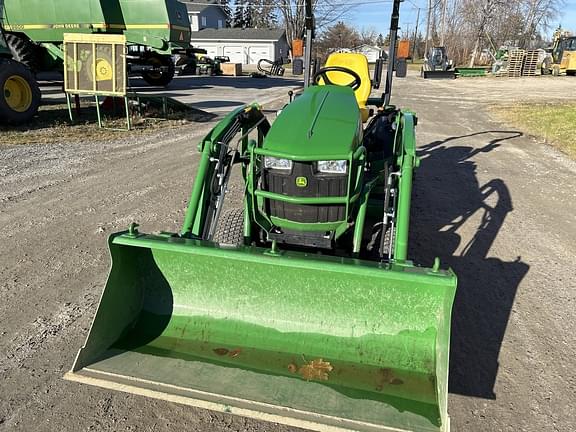 Image of John Deere 1025R equipment image 4