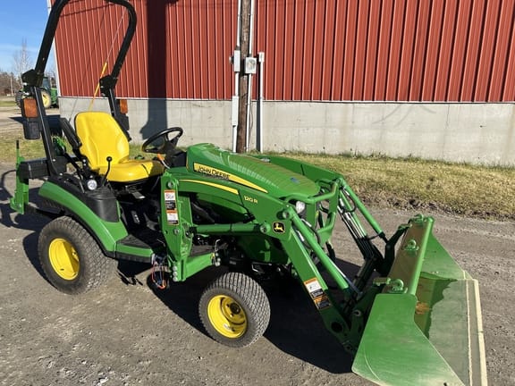 Main image John Deere 1025R