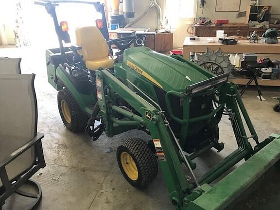 Image of John Deere 1025R equipment image 2