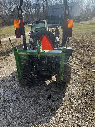 Image of John Deere 1025R equipment image 4