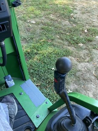 Image of John Deere 1025R equipment image 2