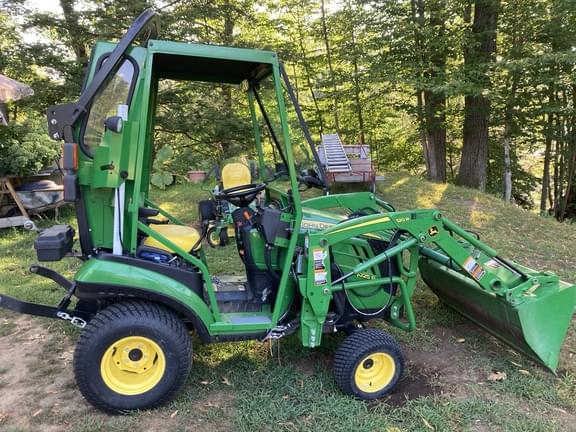 Image of John Deere 1025R equipment image 1