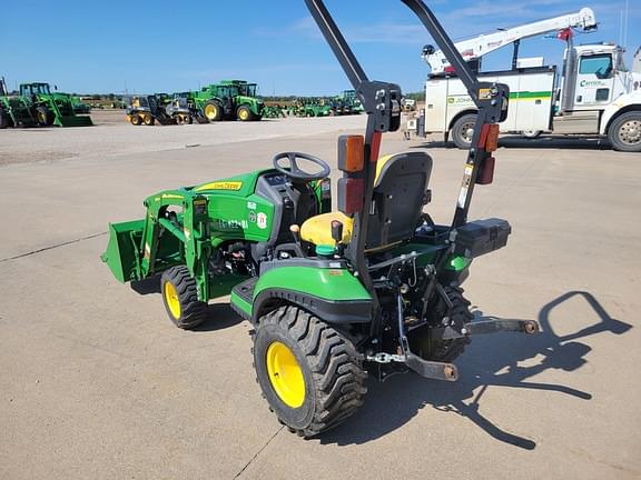 Image of John Deere 1025R equipment image 4