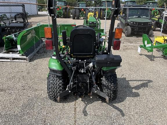 Image of John Deere 1025R equipment image 2