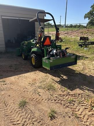 Image of John Deere 1025R equipment image 4