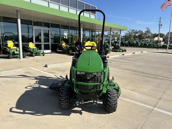 Image of John Deere 1025R equipment image 2