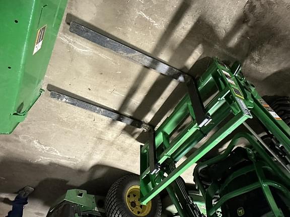 Image of John Deere 1025R equipment image 2