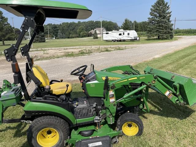 Image of John Deere 1025R equipment image 2