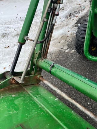 Image of John Deere 1025R equipment image 4