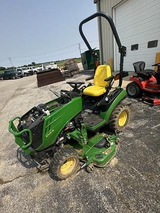 Image of John Deere 1025R equipment image 3