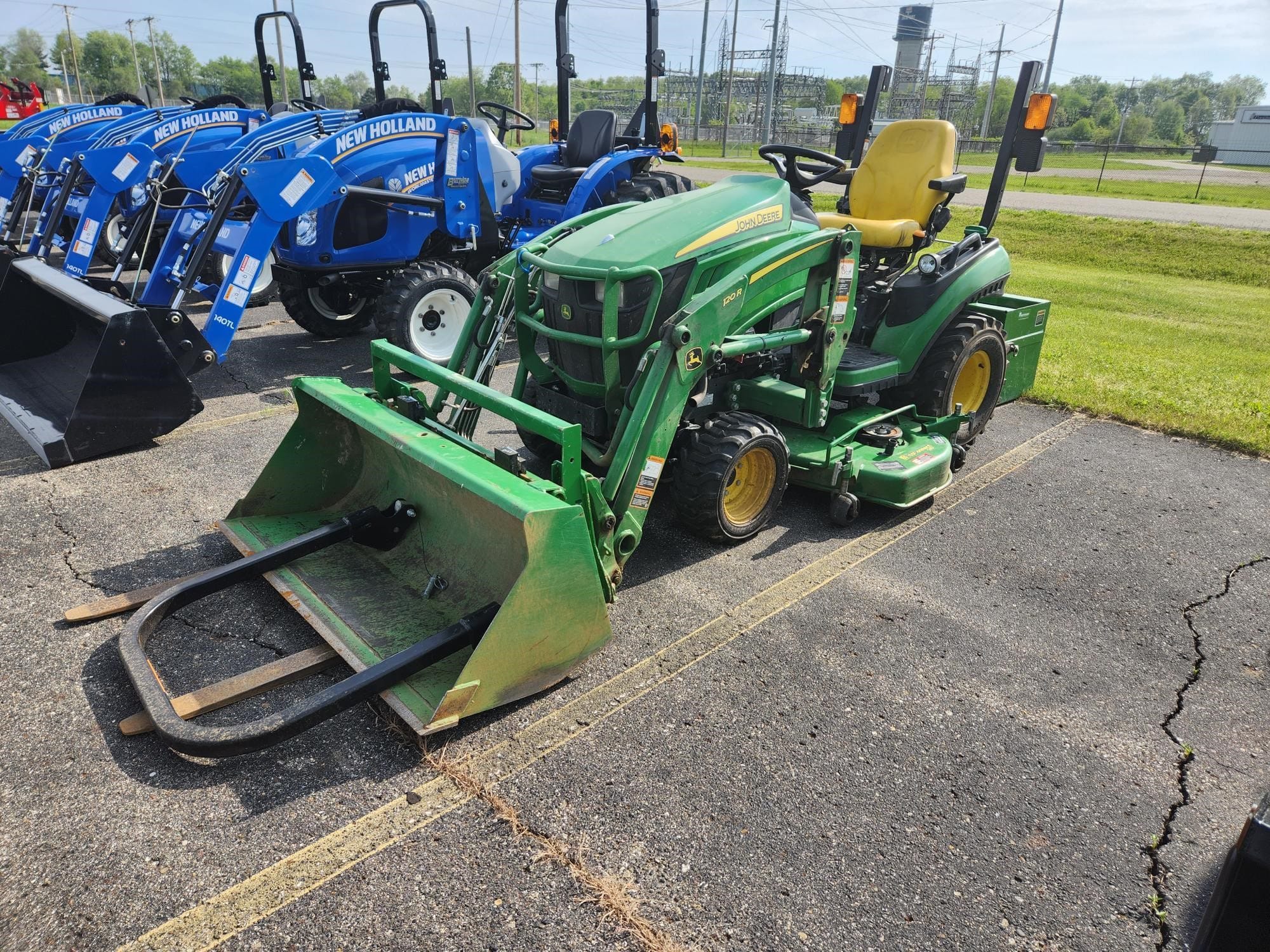 Main image John Deere 1025R