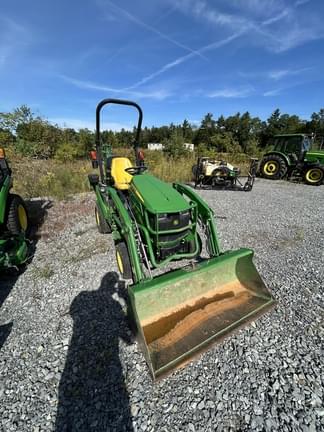 Image of John Deere 1025R equipment image 1
