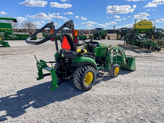 Image of John Deere 1025R equipment image 4