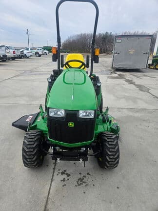 Image of John Deere 1025R equipment image 2
