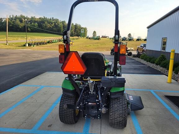 Image of John Deere 1025R equipment image 3