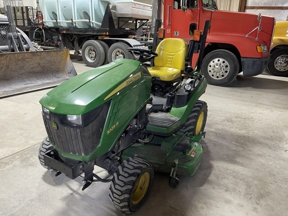 2018 John Deere 1025R Equipment Image0