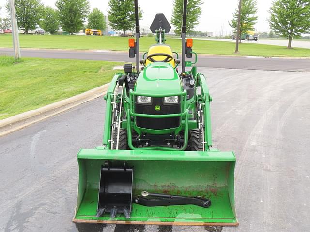 Image of John Deere 1025R equipment image 3