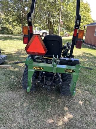 Image of John Deere 1025R equipment image 3