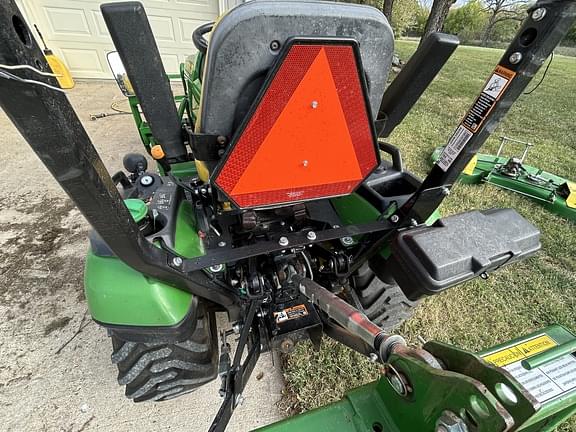 Image of John Deere 1025R equipment image 4