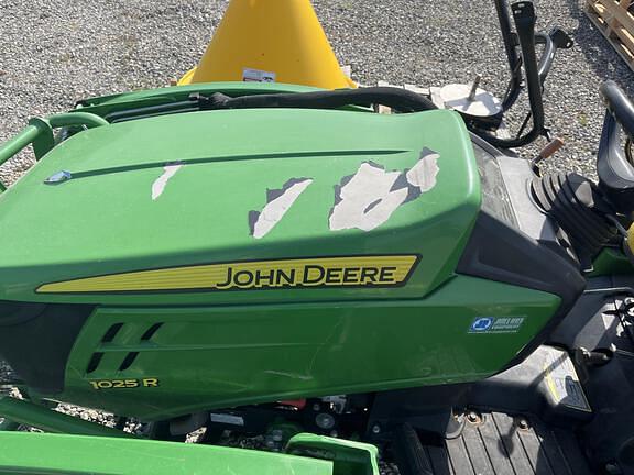 Image of John Deere 1025R equipment image 4