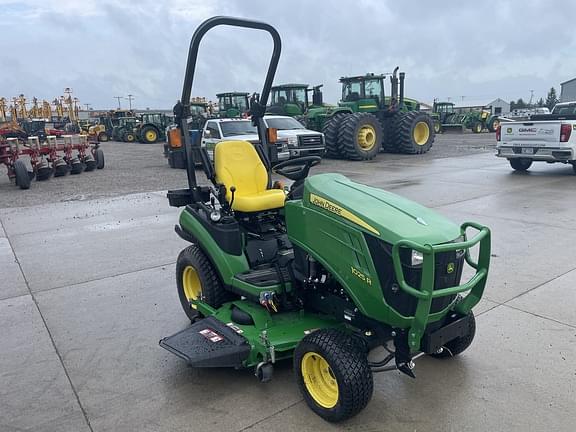 Image of John Deere 1025R equipment image 2