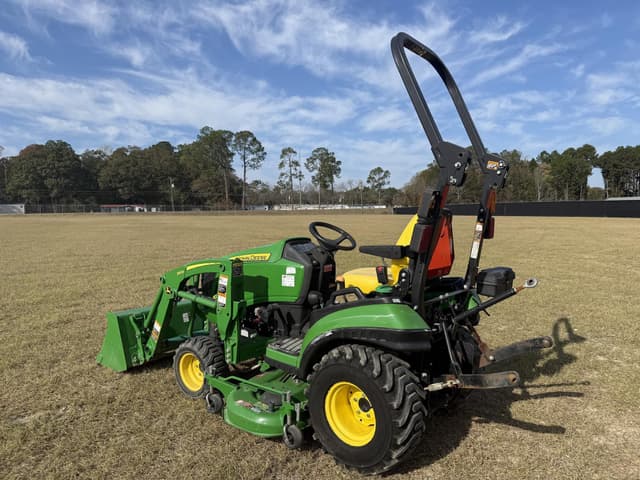 Image of John Deere 1025R equipment image 2