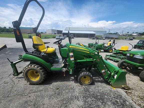 Image of John Deere 1025R equipment image 2