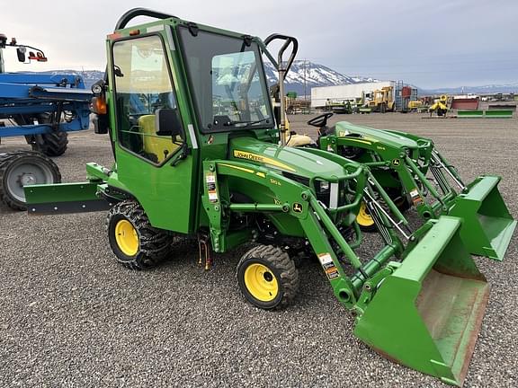 Image of John Deere 1025R equipment image 1