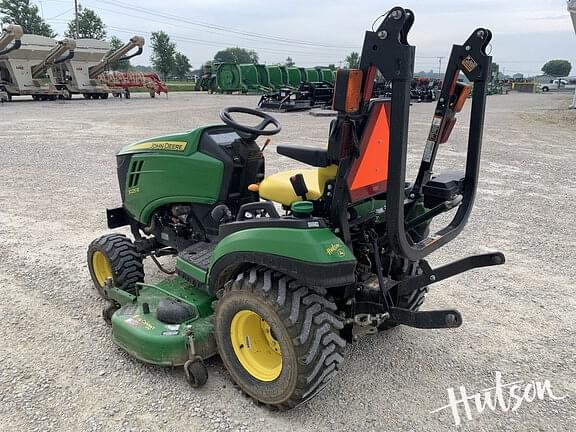 Image of John Deere 1025R equipment image 4