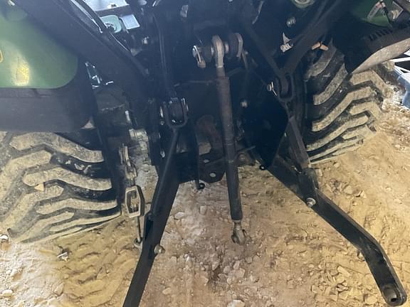 Image of John Deere 1025R equipment image 3