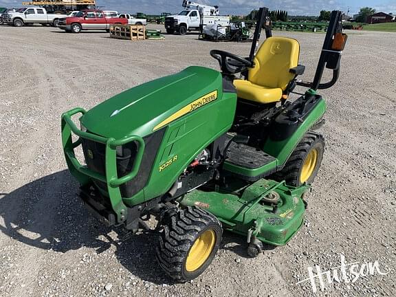 Image of John Deere 1025R equipment image 1