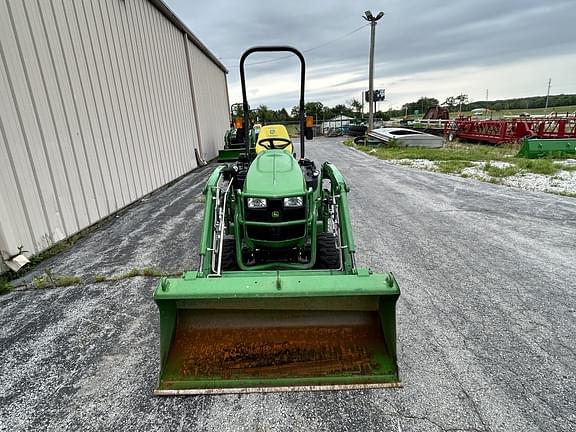 Image of John Deere 1025R equipment image 3