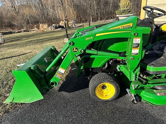 Image of John Deere 1025R equipment image 2