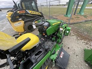 Main image John Deere 1025R 8