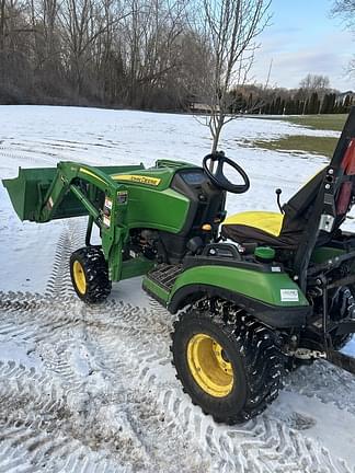 Image of John Deere 1025R equipment image 1