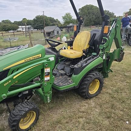 Image of John Deere 1025R equipment image 2