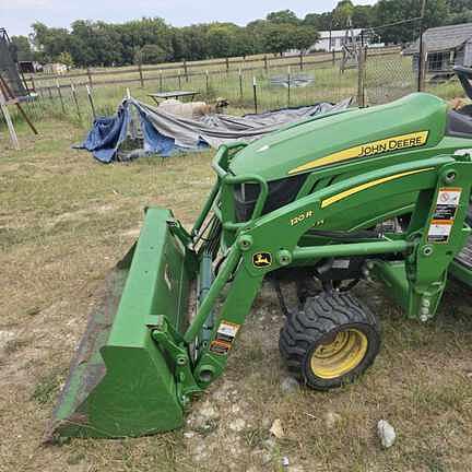 Image of John Deere 1025R equipment image 3