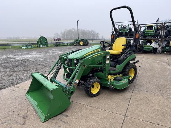 Image of John Deere 1025R equipment image 2