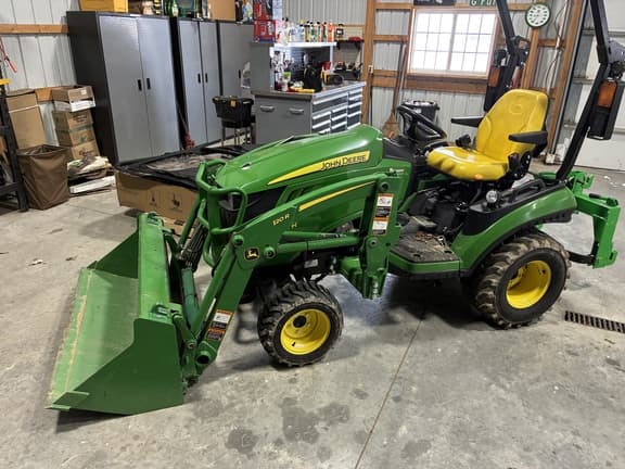 Image of John Deere 1025R equipment image 2