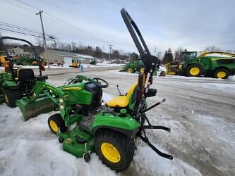 Image of John Deere 1025R equipment image 1