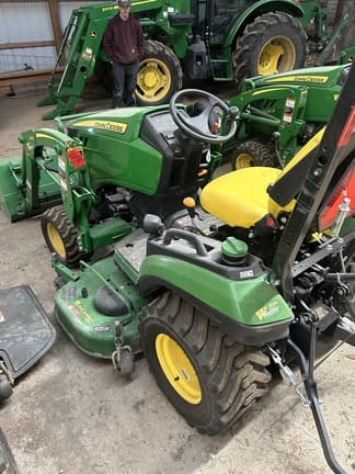 Image of John Deere 1025R equipment image 3