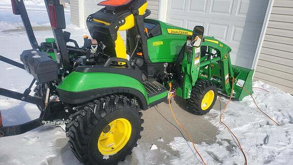 Image of John Deere 1025R equipment image 1