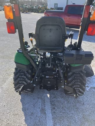 Image of John Deere 1025R equipment image 4