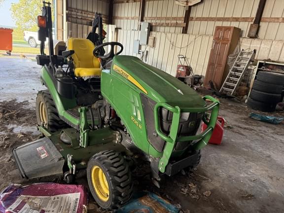 Image of John Deere 1025R equipment image 2