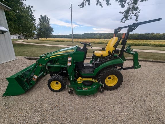 Main image John Deere 1025R
