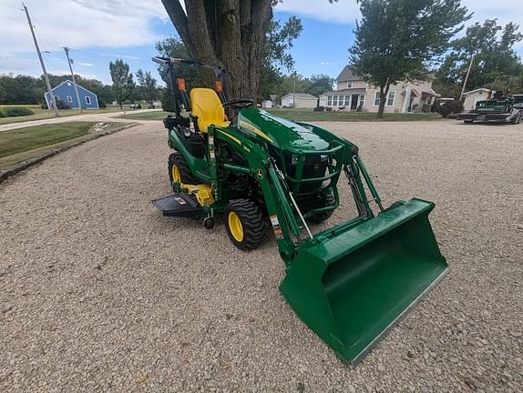 Image of John Deere 1025R equipment image 3